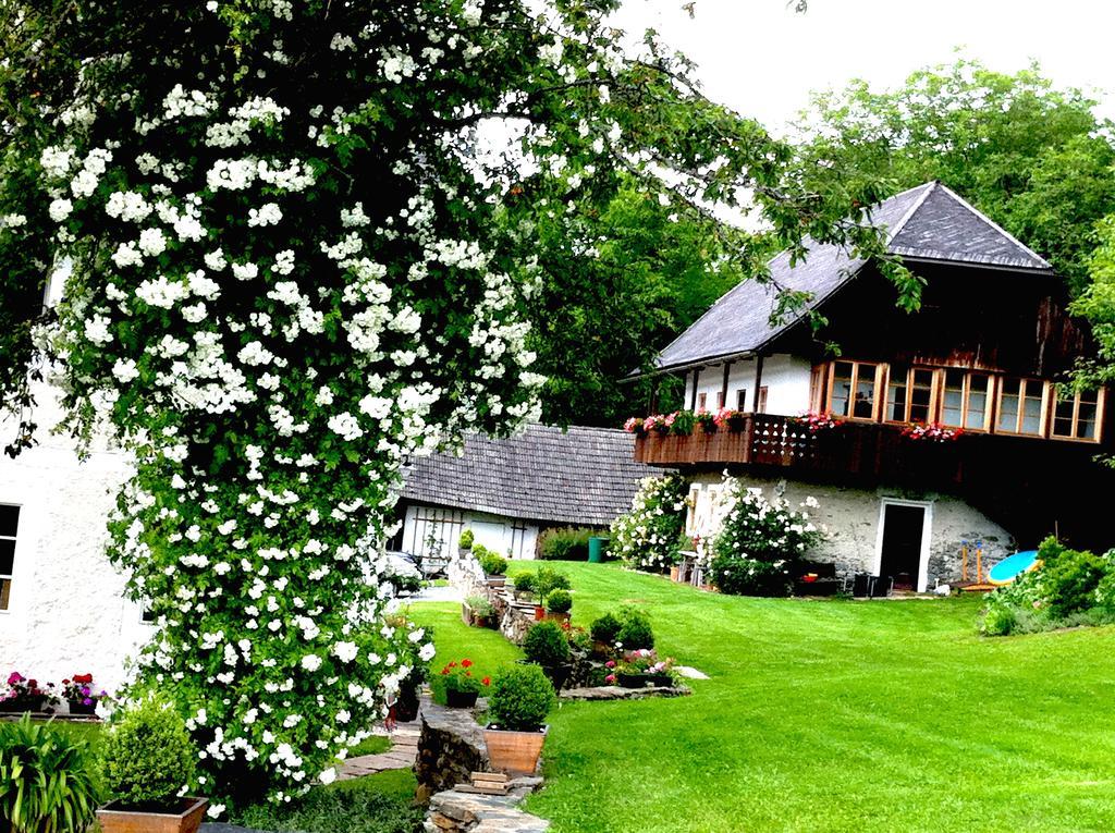 Cottage Am Waldrand Gelegen Feldkirchen in Kärnten Exterior foto